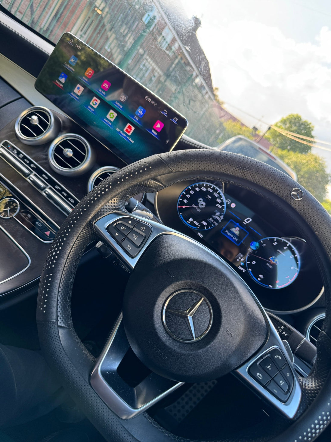 Mercedes Screen Upgrade: 10.3” or 12.3” Display & Virtual Cockpit - HMG Automotive